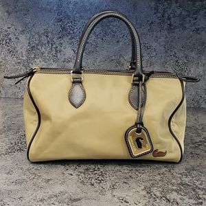 Dooney & Bourke Nylon Bag "EXCELLENT"
